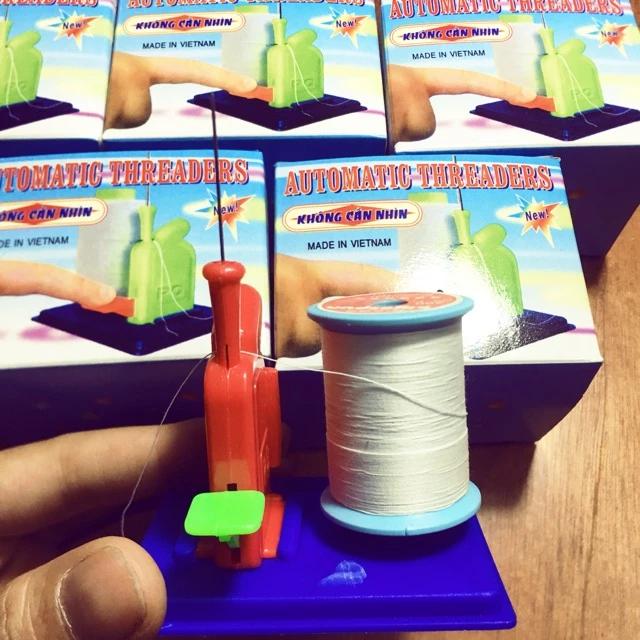 [1 cái] Dụng cụ hỗ trợ xỏ chỉ tự động mẫu số 2 Pinky Shop mã DCXC2