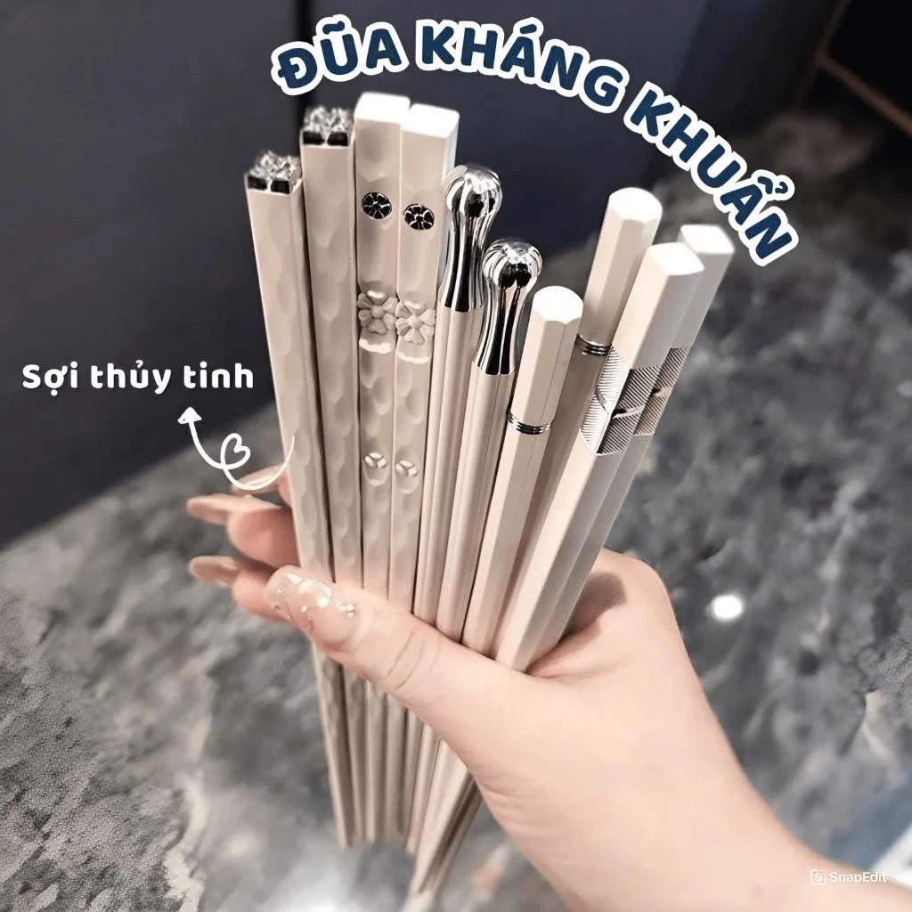 Bộ 5 đôi đũa sợi thuỷ tinh nhiều màu sắc sang trọng, chống ẩm mốc và có độ bền cao