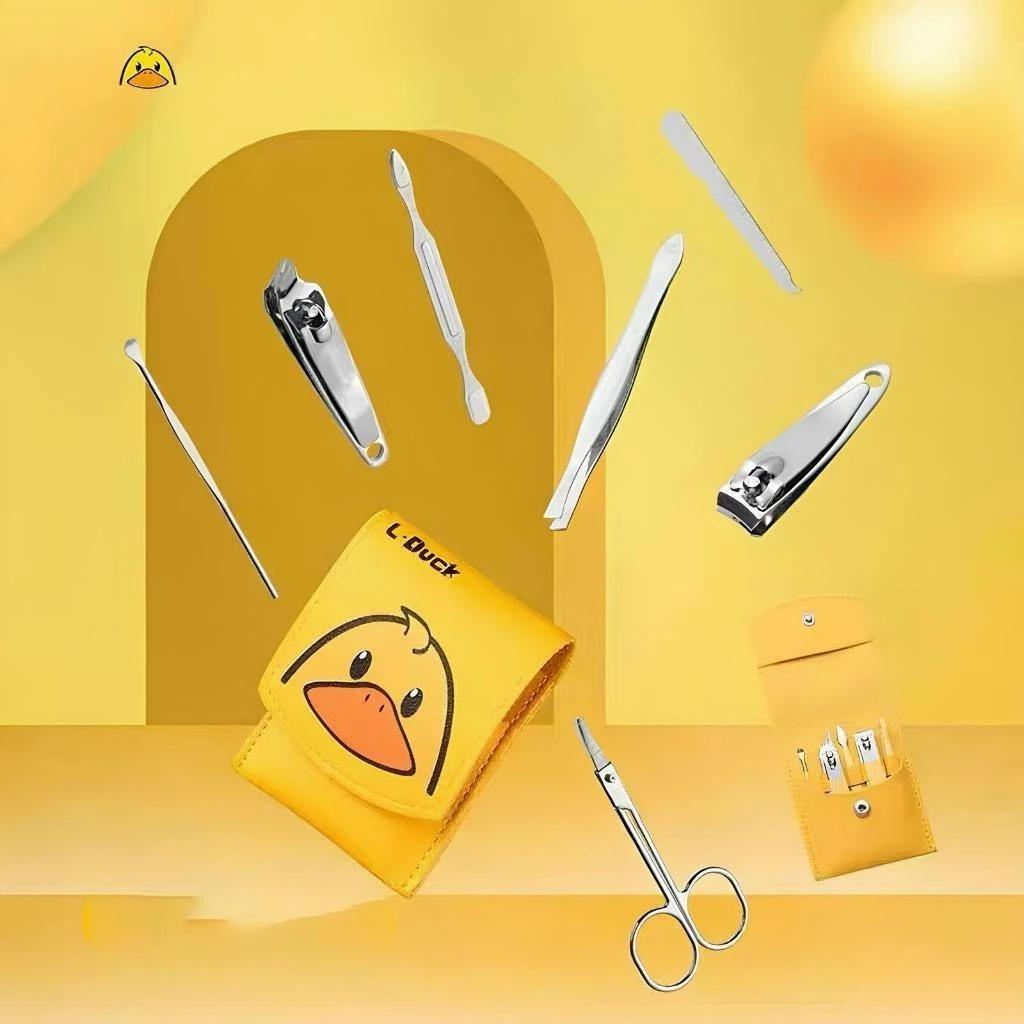 Bộ Dụng Cụ Bấm Móng Tay (7 Món) Vịt Vàng Dễ Thương Tiện Dụng