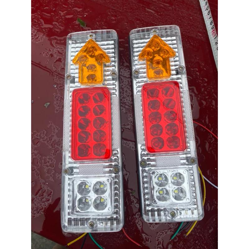 cặp đèn led hậu chế lắp xe tải, xe ba gác 12vmũi tên kt30x8cm
