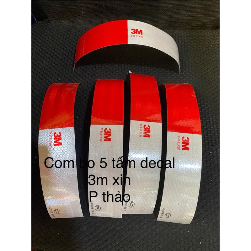 com 5 tấm decan phản quang 3m cao cấp dán cảnh báo xe đỏ ô vuông trắng . mỗi tấm 5x29cm