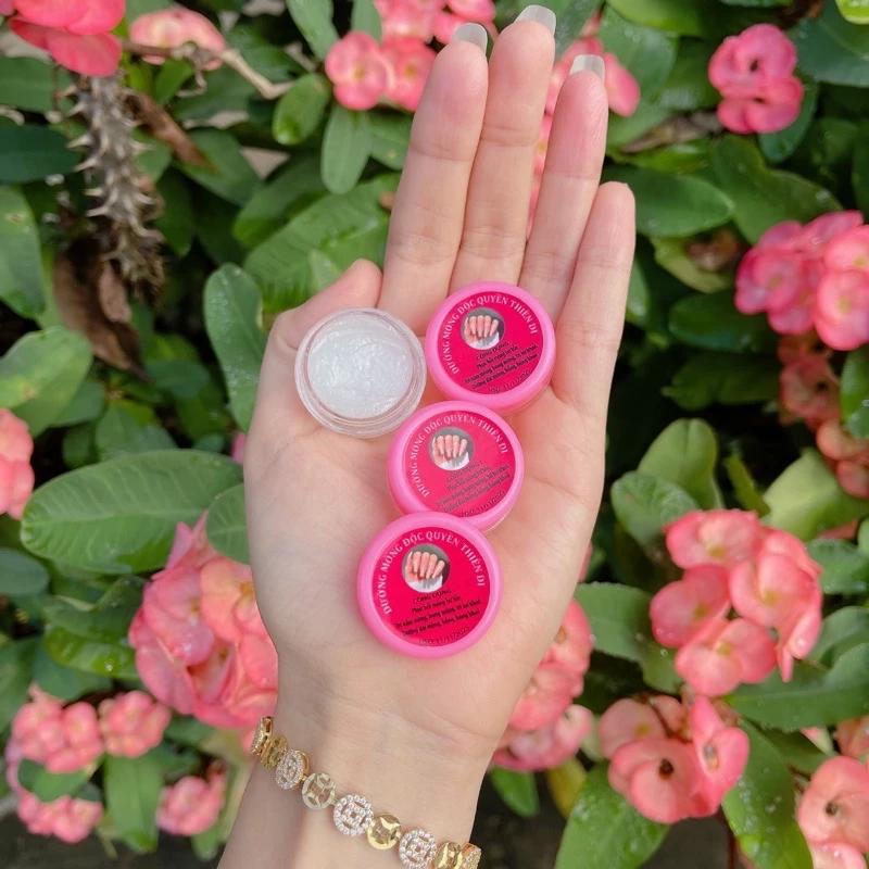 Combo Sỉ 50 Dưỡng Móng Độc Quyền Thiên Di Giúp Móng Hồng Bóng Khoẻ Nhanh dài