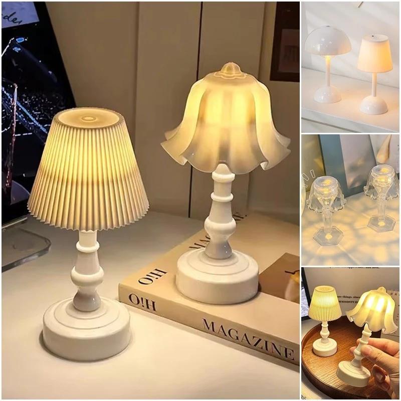 Đèn Để Bàn Mini Bầu Không Khí Lãng Mạn Đèn Ngủ Phòng Ngủ Đầu Giường Đèn Bàn Trang Trí Nhà