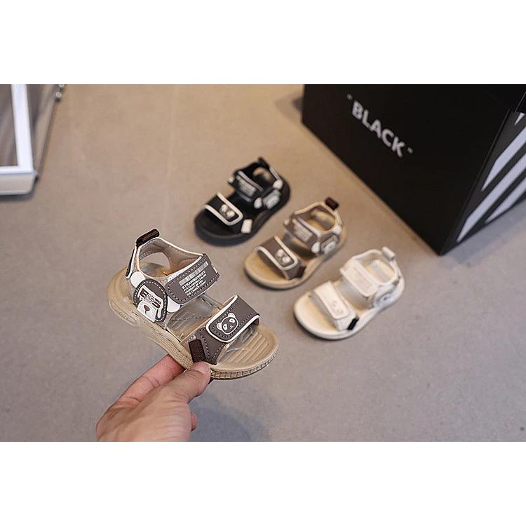 Dép sandal cho bé trai B6 họa tiết gấu xinh xắn màu sắc thời trang- Nhẹ và êm chân size 22-26