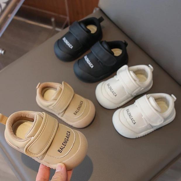 Giày thể thao quai dán trơn 3 màu siêu mềm êm chân cho bé trai bé gái tập đi chống trơn trượt sz 15-25