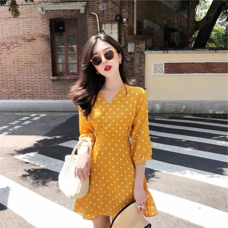 [HÀNG CAO CẤP] VÁY NỮ MÀU VÀNG CAM CHÂM BI TRẮNG TAY LỠ CÓ LÓT KHÔNG XÙ NHÃO