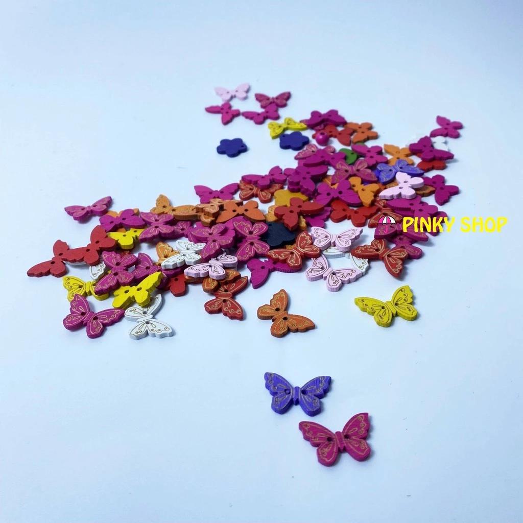 Khuy gỗ 2 lỗ hình bươm bướm dùng để decor, trang trí dreamcatcher, sổ tay crapbook phụ kiện handmade Pinky Shop mã KGBB1