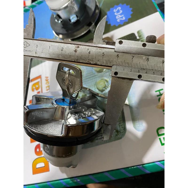 Nắp dầu hino300, nắp bình dầu hino 300, nắp thùng dầu xe tải hino 300 kèm khoá (loại sắt trắng)