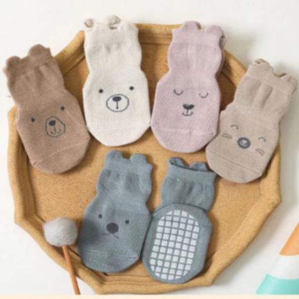 Tất chống trượt cho bé trai bé gái họa tiết hoạt hình ngộ nghĩnh 1-5 tuổi_Giày dép của bé 89