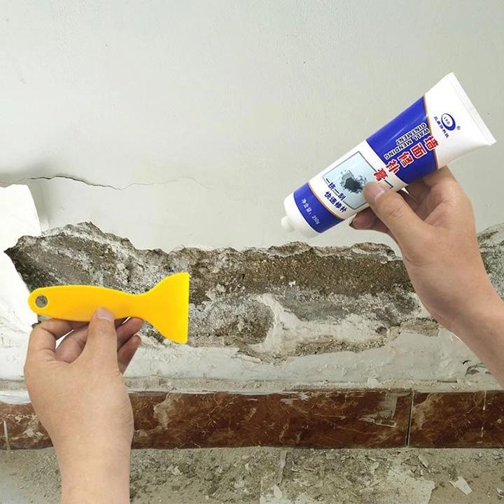 Tuýp keo vá tường, trám tường đa năng có thể trám tường bị nứt, ẩm mốc, thủng, trầy xước,...